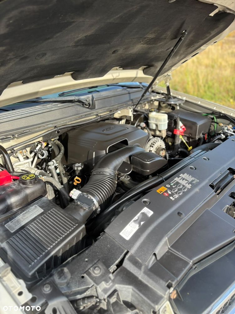 Chevrolet Tahoe - 26