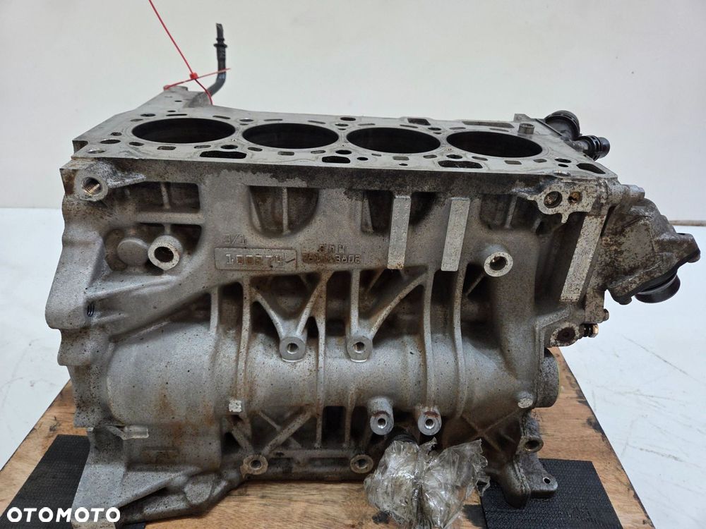 BLOK SILNIKA BMW X3 E83 N47D20C 7811138 - 4