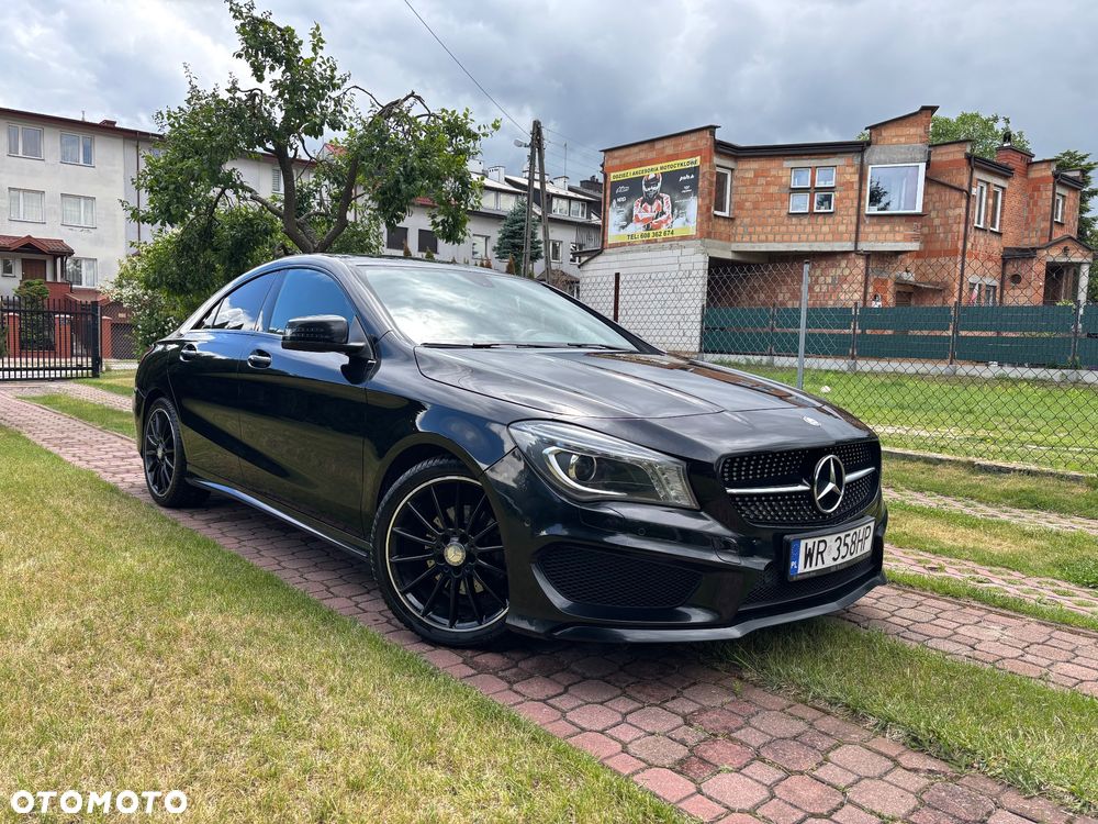 Mercedes-Benz CLA 180 AMG Line - 2