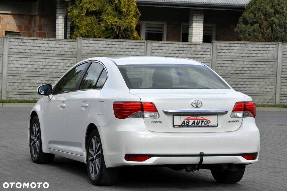 Toyota Avensis 2.0 Multidrive S Executive - 4
