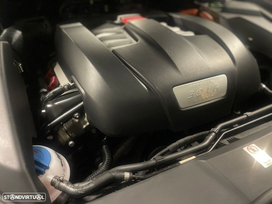 Porsche Cayenne S Hybrid - 47