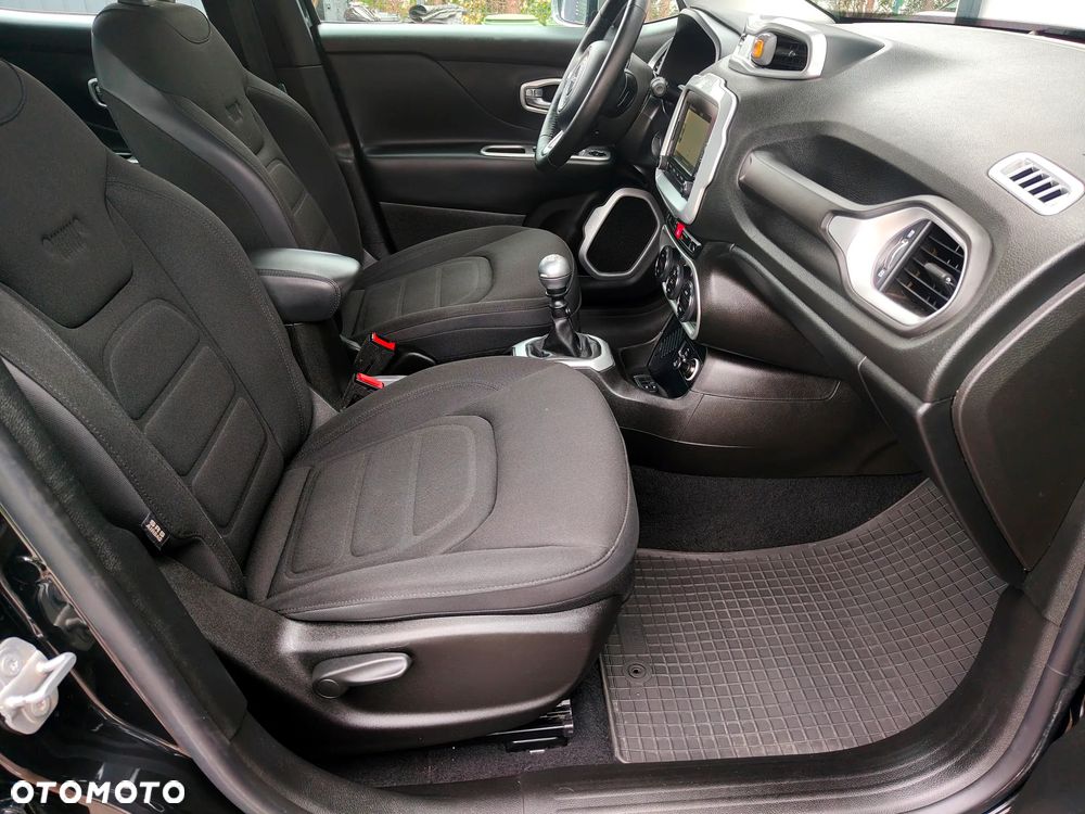 Jeep Renegade 1.4 MultiAir Limited - 33