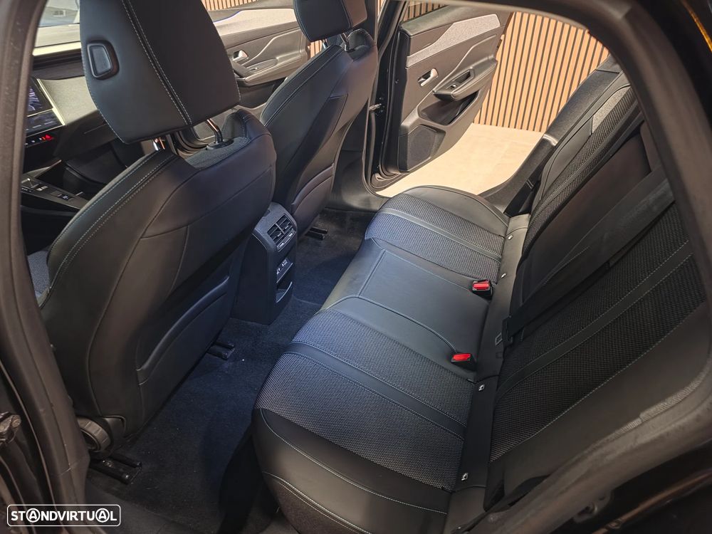 Peugeot 308 SW 1.6 Hybrid Allure e-EAT8 - 17