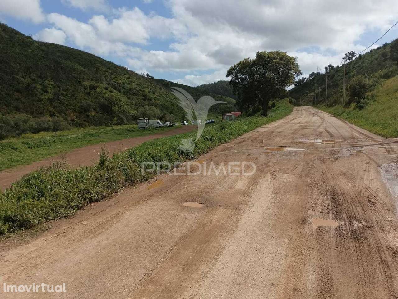 Terreno com Ruina Tojeiro - Grande imagem: 3/5