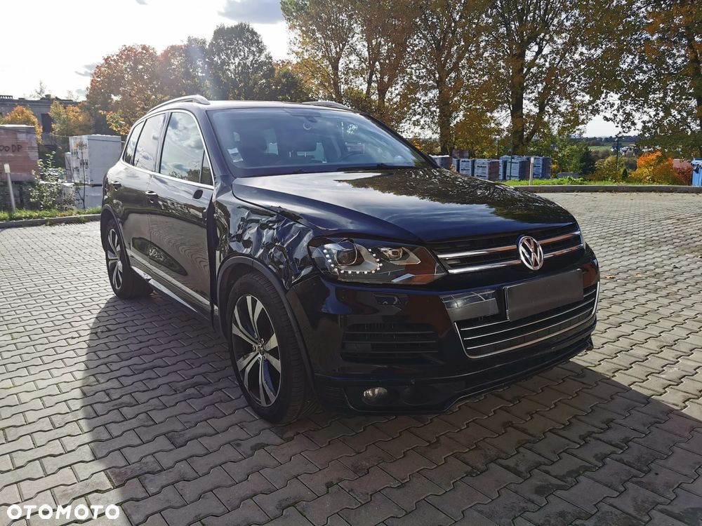 Volkswagen Touareg 3.0 V6 TDI BMT R-Style - 3