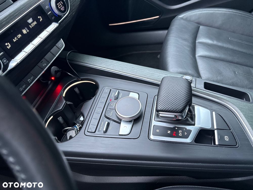 Audi A4 Limousine - 22