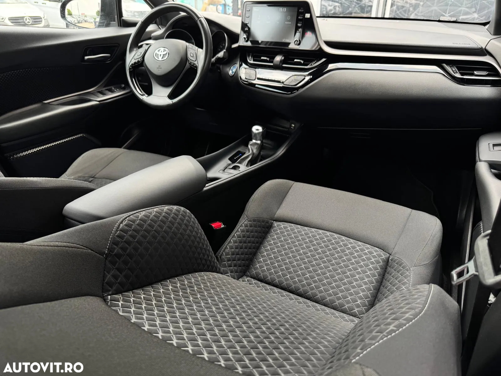 Toyota C-HR 1.8 HSD 122 CP 4x2 CVT Style - 15