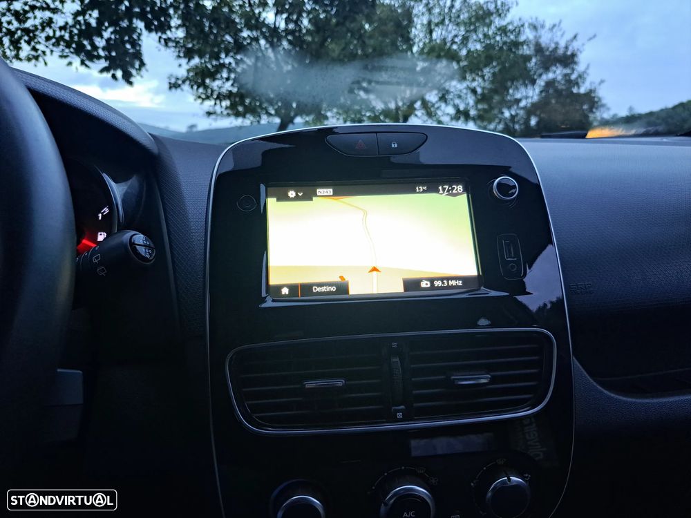 Renault Clio 1.5 dCi Zen - 21