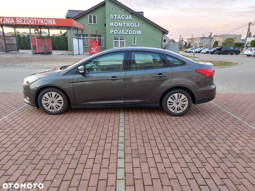 Ford Focus - 4