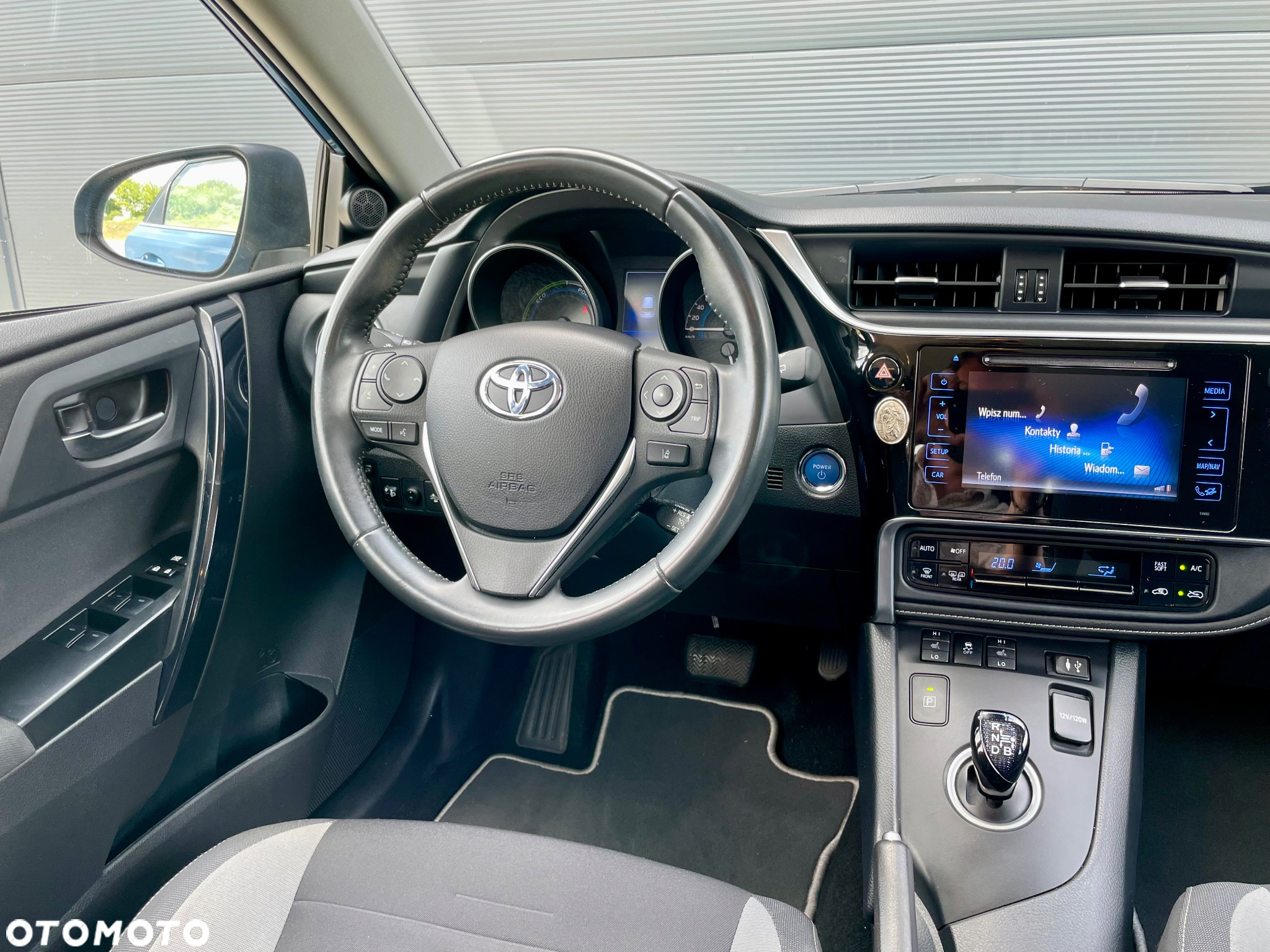 Toyota Auris Hybrid 135 Premium - 12