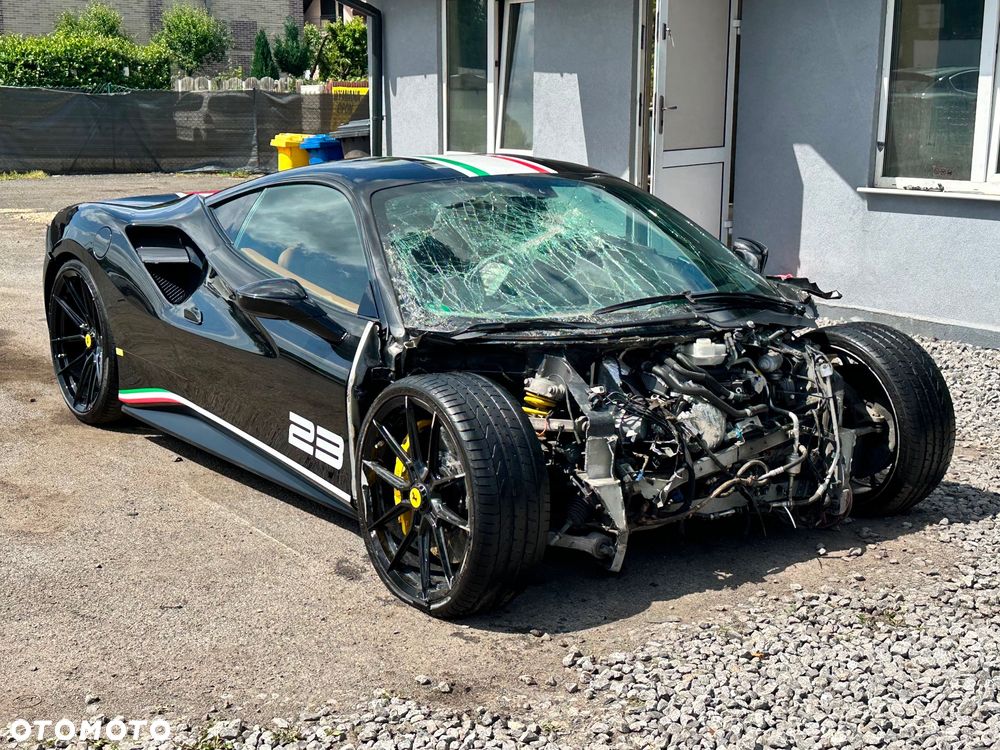 Ferrari 488 - 3