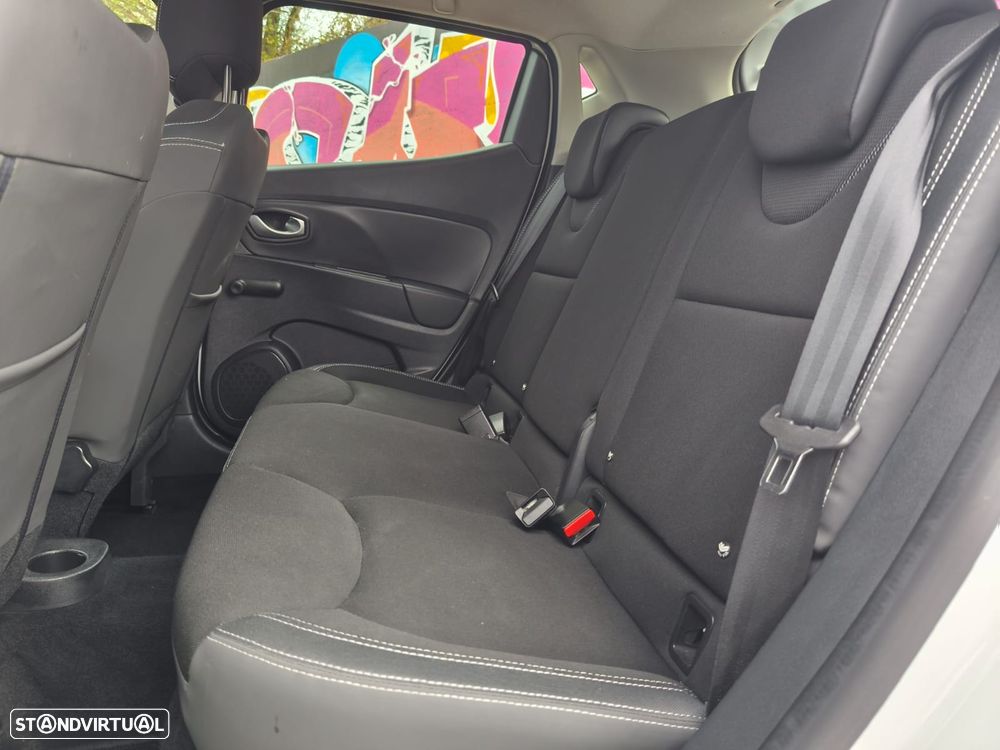 Renault Clio 0.9 TCe Limited Bi-Fuel - 4