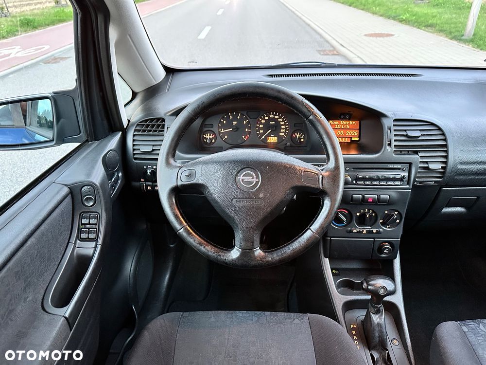 Opel Zafira 1.8 16V Elegance - 36