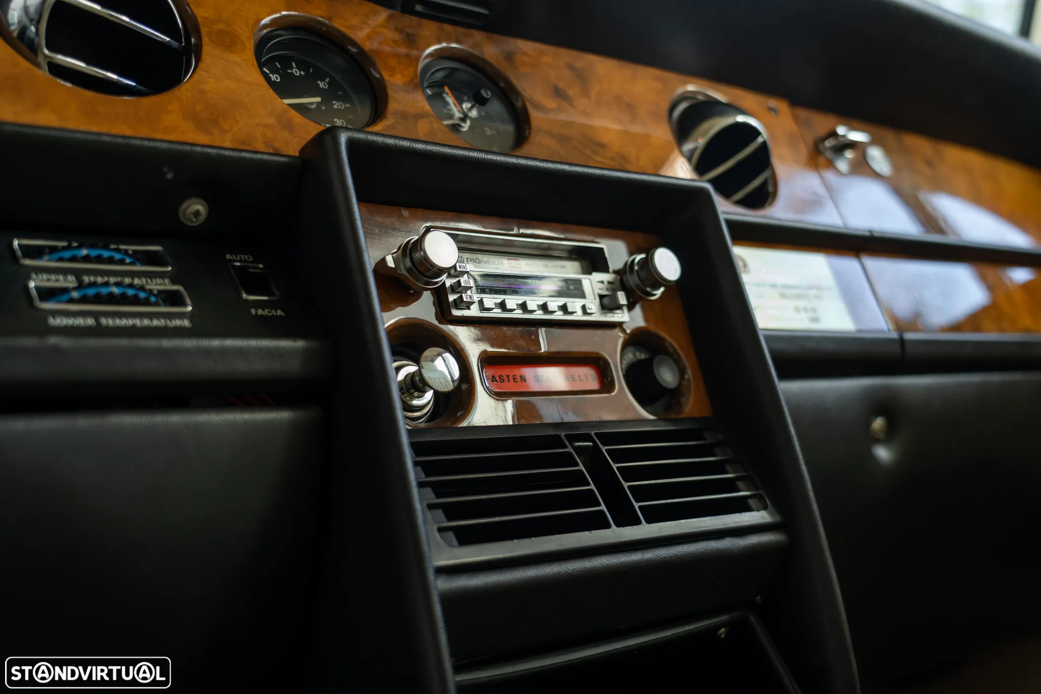 Rolls Royce Silver Shadow - 15