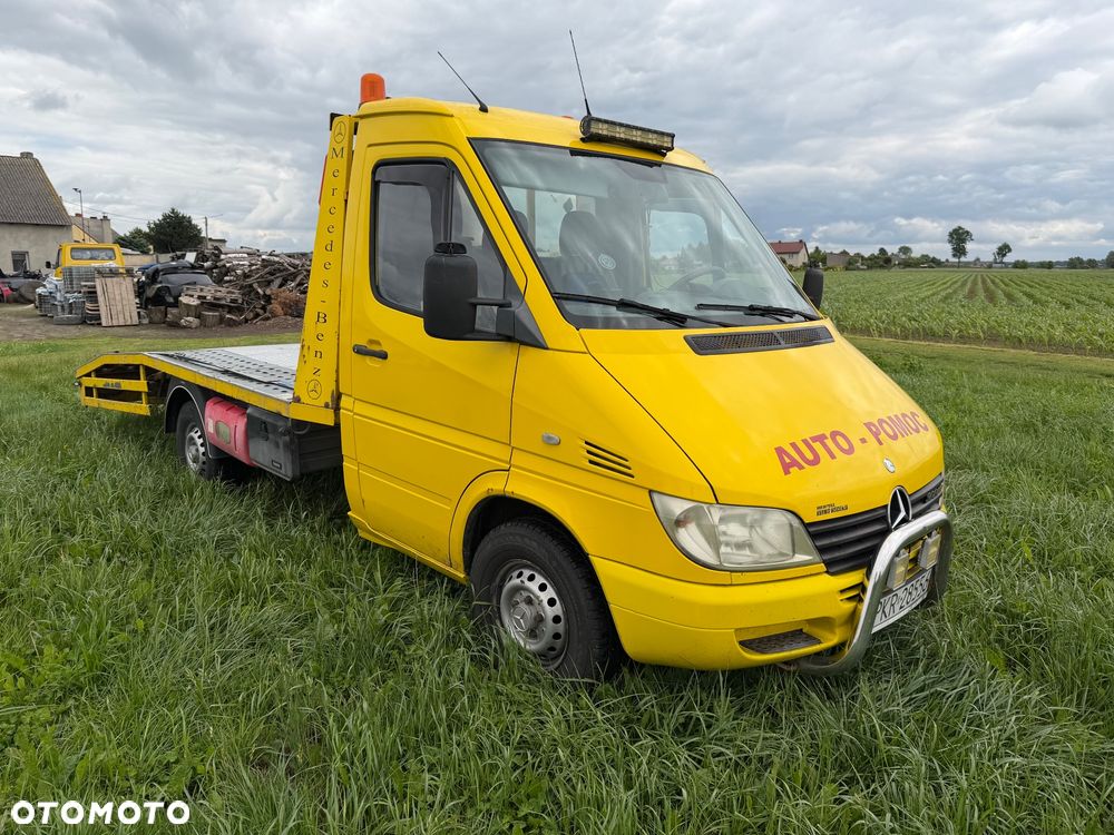 Mercedes-Benz Sprinter - 1