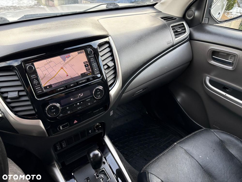 Mitsubishi L200 Pick Up 4x4 Autm Double Cab Edition 100+ - 26