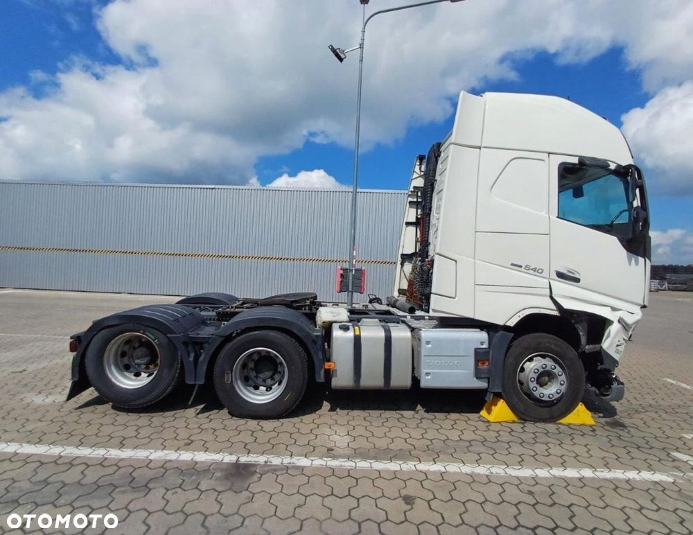 Volvo FH 540 Globetrotter XL Retarder Adaptive Cruise Control - 4