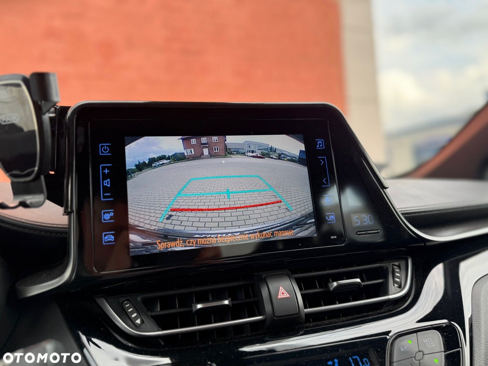 Toyota C-HR 1.2 T GPF Prestige - 14