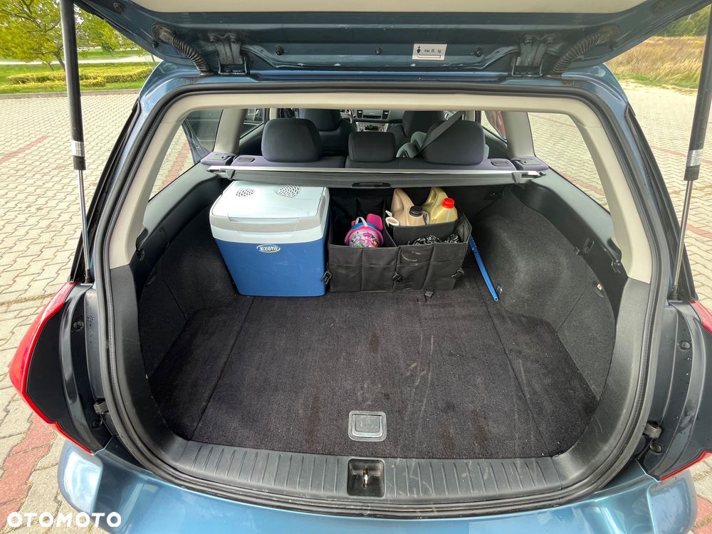 Subaru Legacy - 15