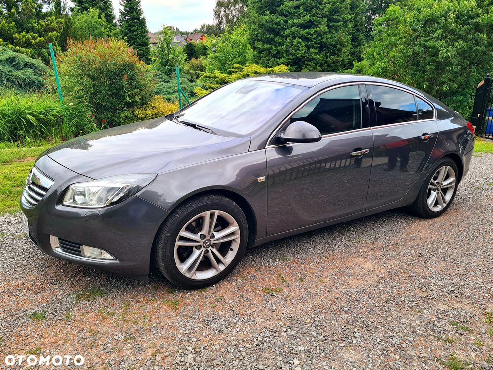 Opel Insignia 2.0 Turbo 4x4 Cosmo - 2