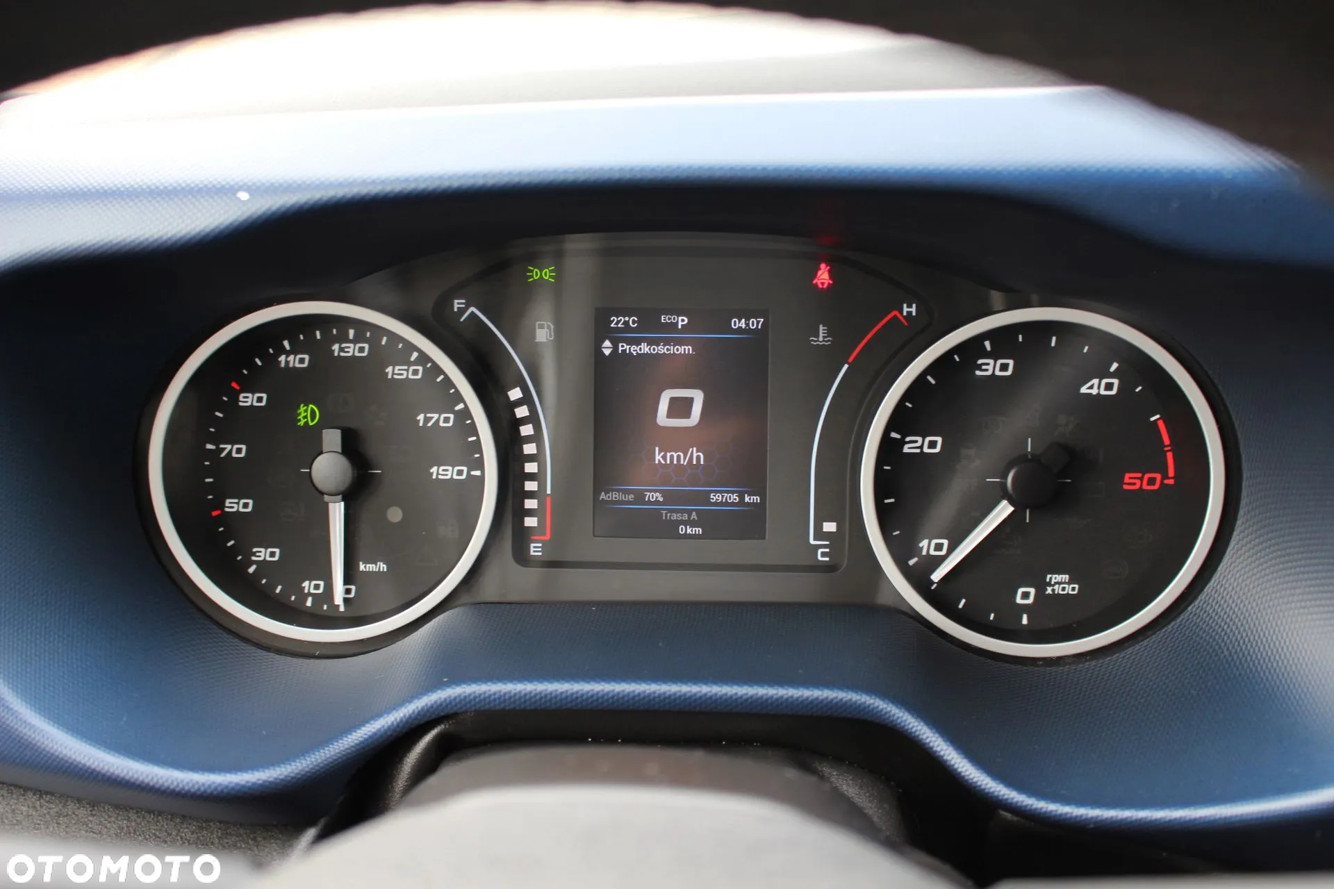 Iveco DAILY 35S18 / 3.0 180KM / AUTOMAT / POLSKI SALON / NISKI PRZEBIEG / SWIATŁA LED / DOKA / BRYGADÓWKA / JAK NOWY !!! - 28