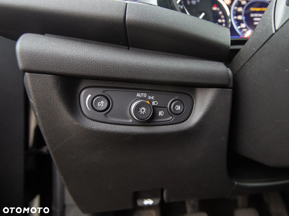 Opel Insignia 2.0 CDTI Elegance S&S - 21