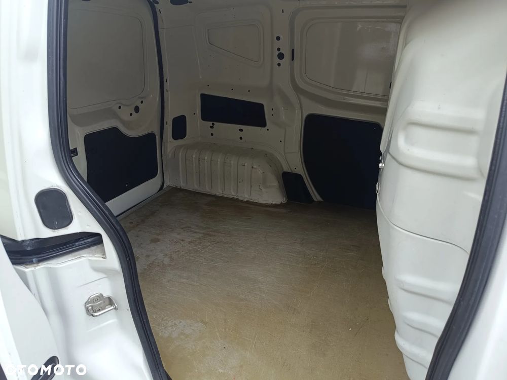 Fiat Fiorino 1.4 Lounge - 22
