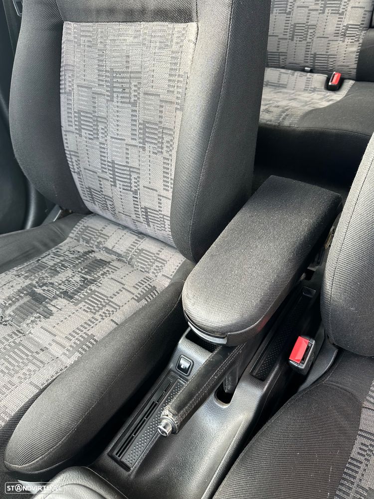 VW Passat Variant 1.9 TDi Confortline - 7