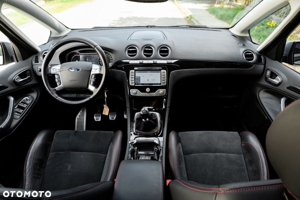 Ford S-Max 2.5 Titanium - 28