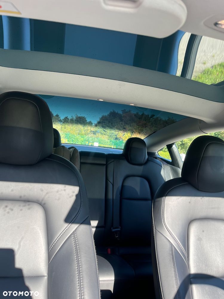 Tesla Model 3 Long Range AWD - 11