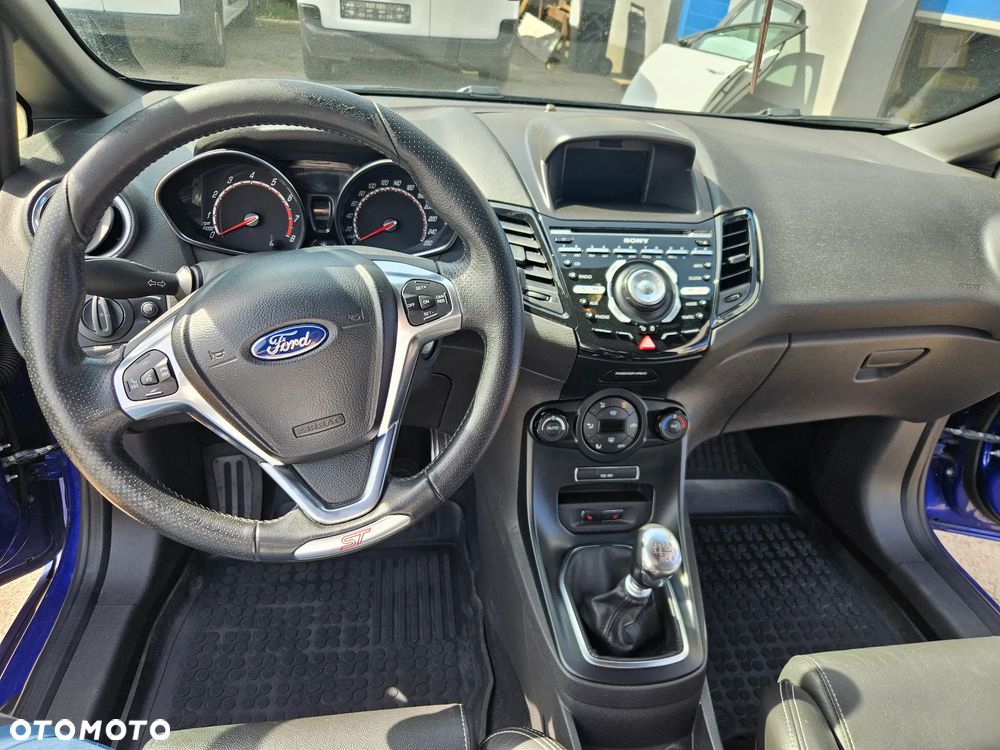 Ford Fiesta ST - 5