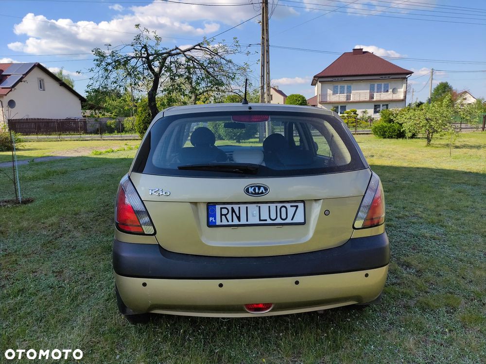 Kia Rio 1.4 Comfort - 13