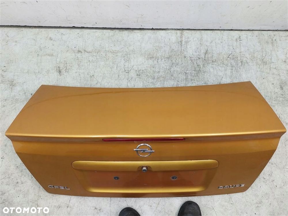 Klapa tył tylna POKRYWA Opel Astra  II G COUPE BERTONE LAK: Z43L ZŁOTY - 1