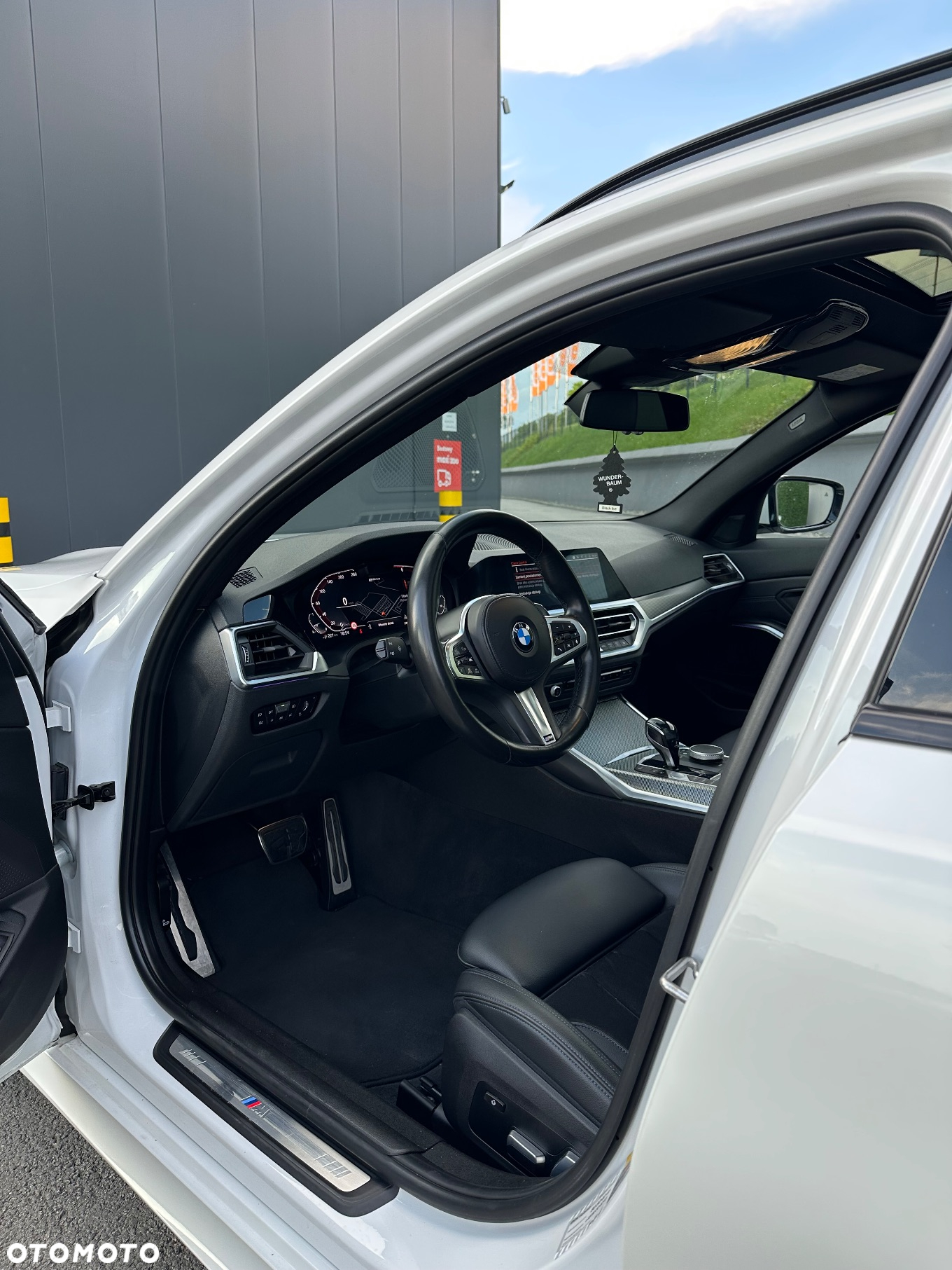 BMW Seria 3 330e M Sport sport - 5