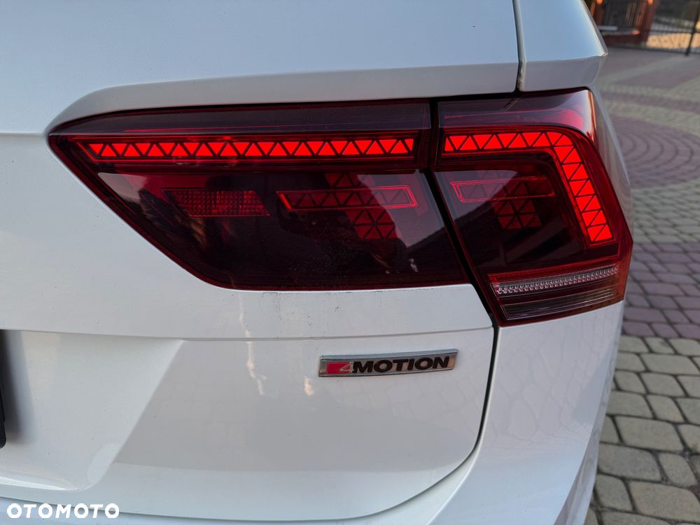 Volkswagen Tiguan 2.0 TDI SCR 4MOTION (BlueMotion Techn.) DSG Highline - 25