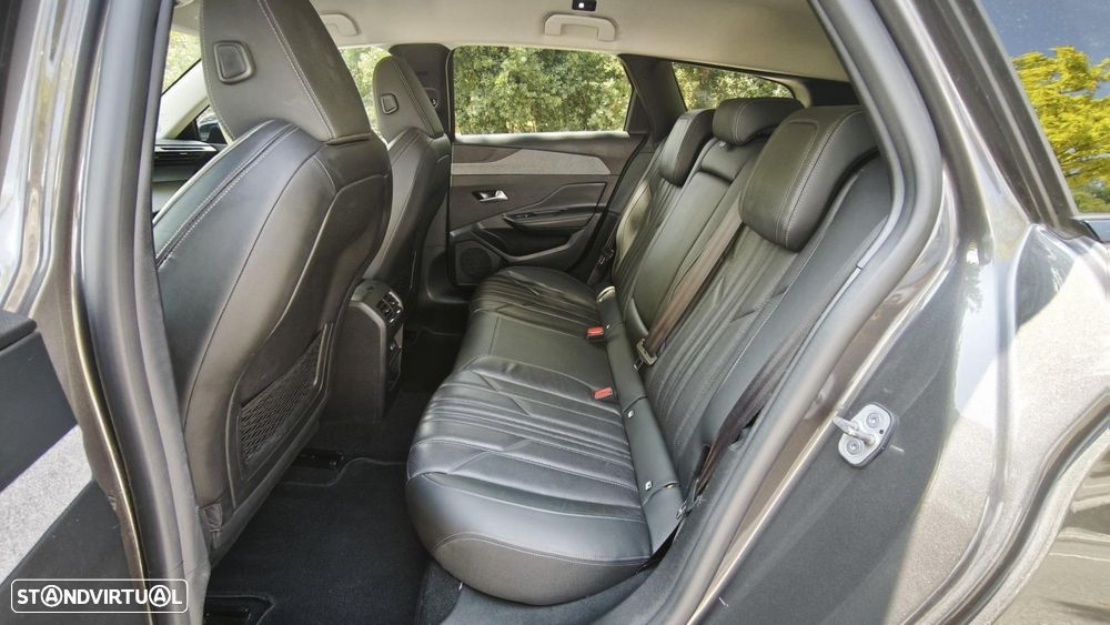 Peugeot 308 1.6 Hybrid Allure Pack e-EAT8 - 34