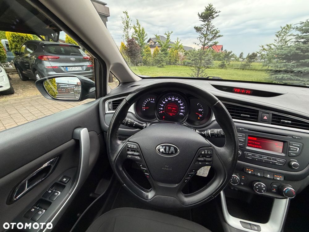 Kia Ceed 1.6 GDI Spirit - 22