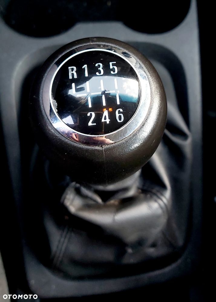 Opel Meriva - 10