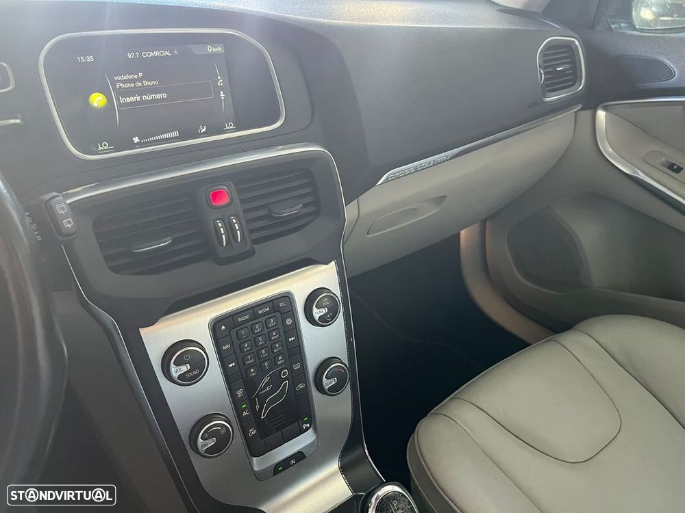 Volvo V40 Cross Country 1.6 D2 Volvo Ocean Race Powershift - 28