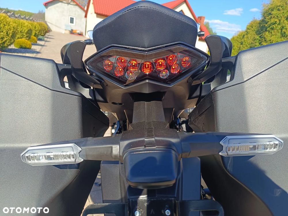 Kawasaki Ninja 1000 SX - 26