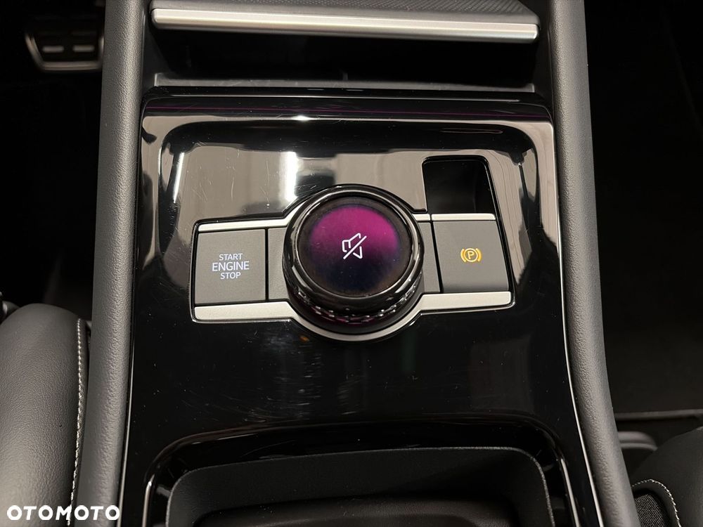 Volkswagen Tiguan - 19