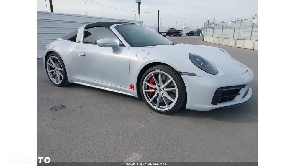 Porsche 911 Targa 4 GTS PDK - 1