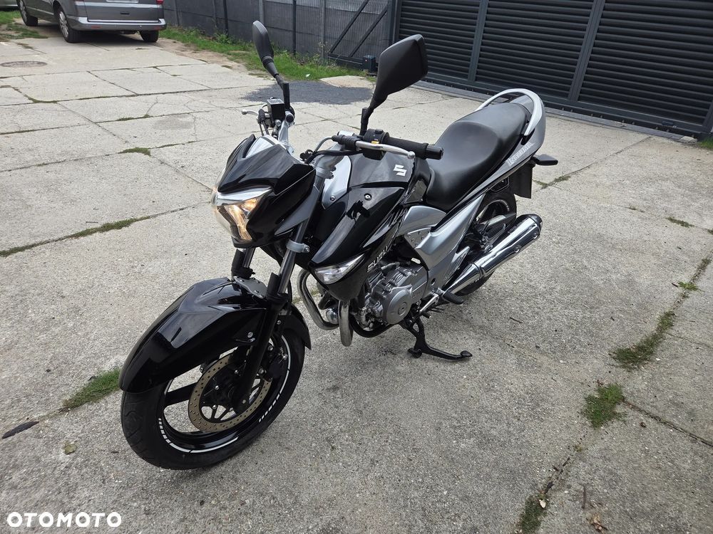 Suzuki GW 250 - 11