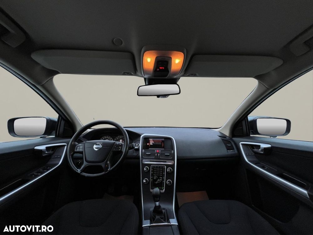 Volvo XC 60 DRIVe Momentum - 17