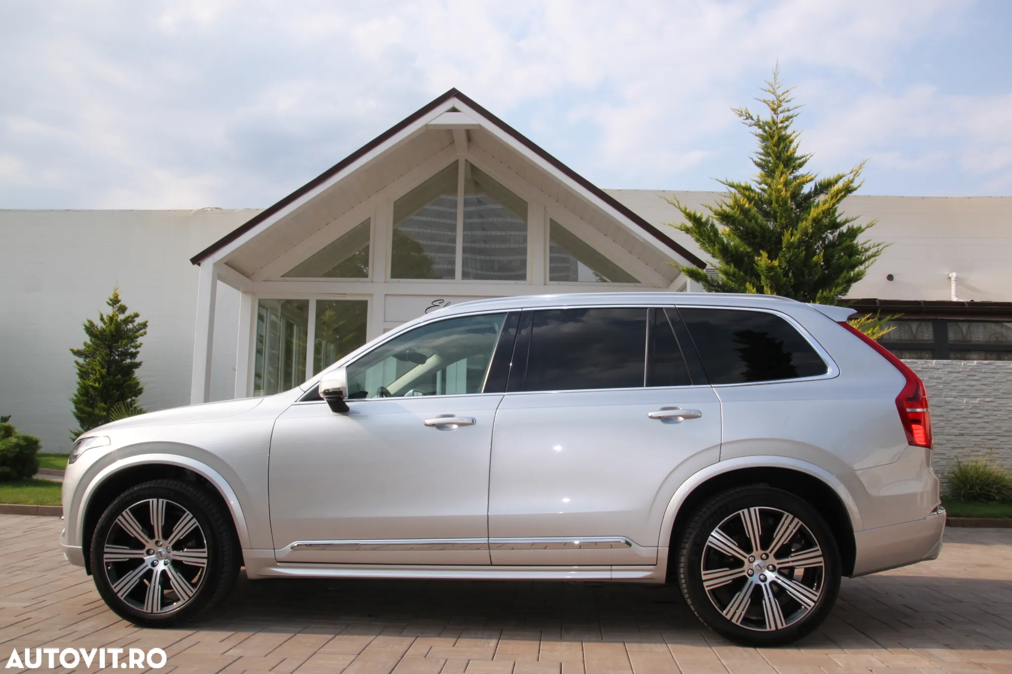 Volvo XC 90 D5 AWD R-Design - 3