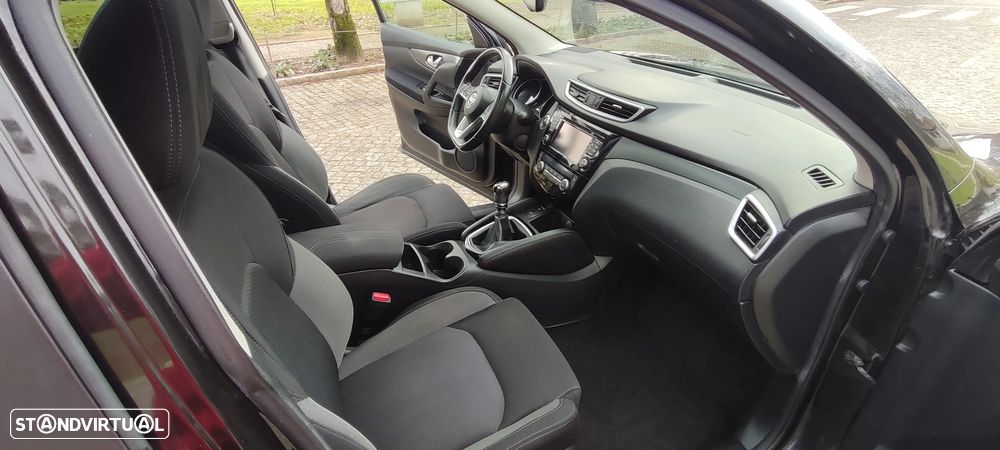 Nissan Qashqai 1.5 dCi N-Connecta Business - 25