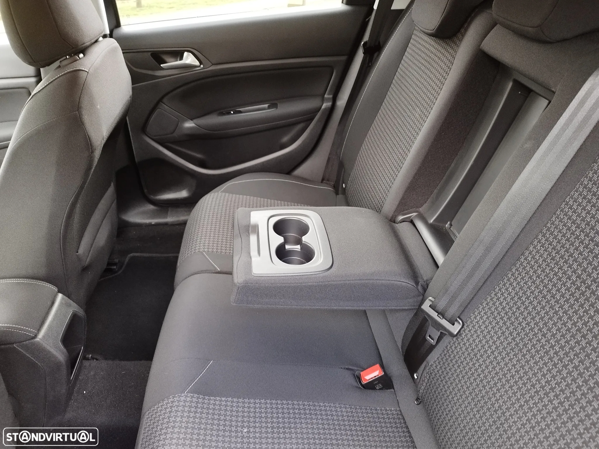 Peugeot 308 SW 1.6 BlueHDi Active - 15