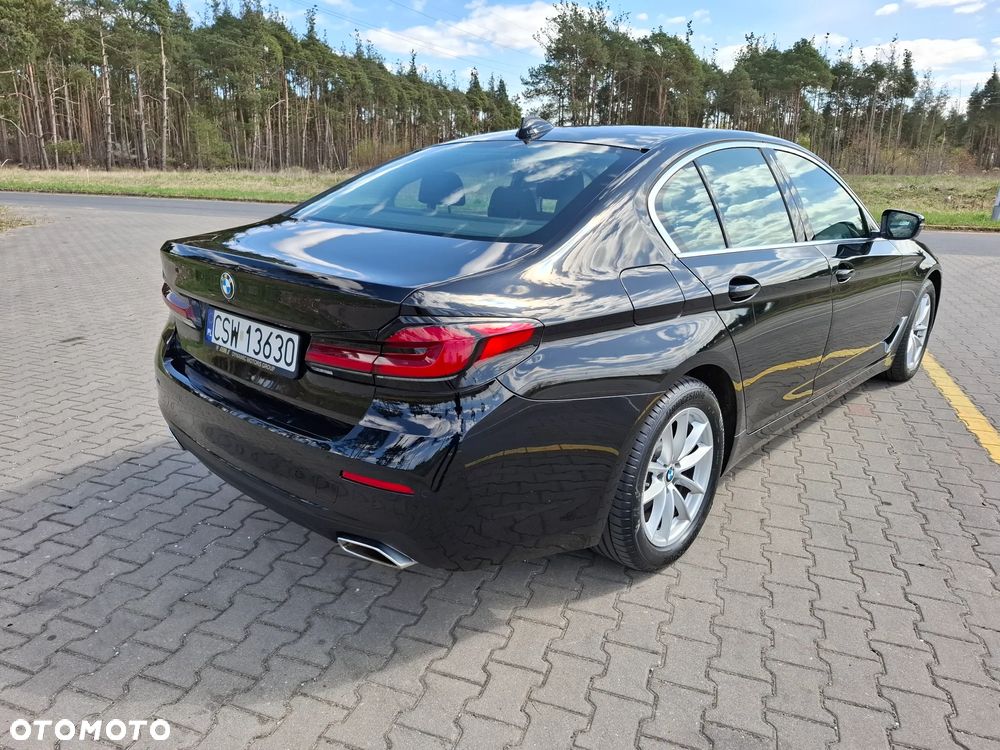 BMW Seria 5 518d - 6