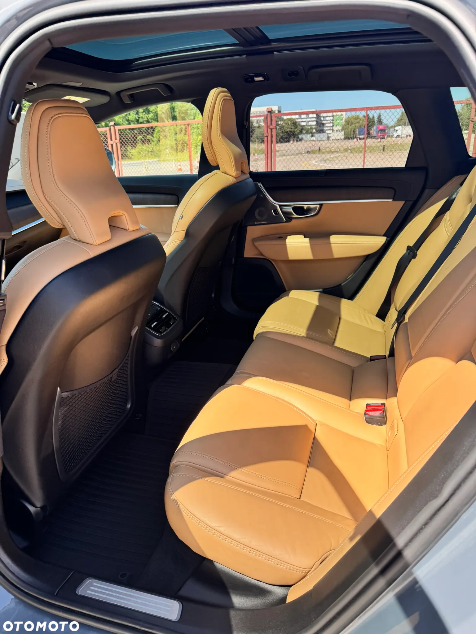 Volvo V90 Cross Country D5 AWD Pro - 11