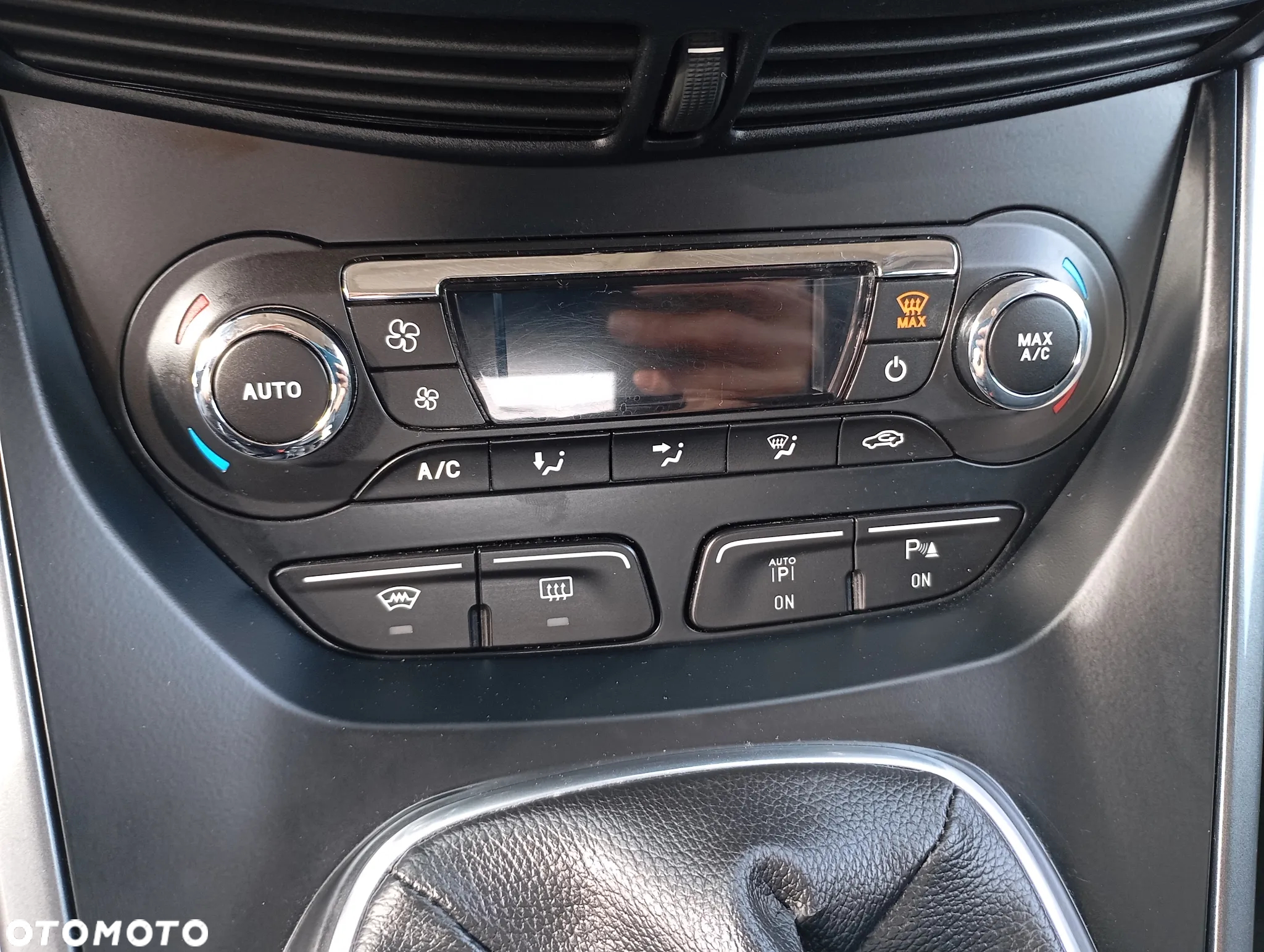 Ford Grand C-MAX 2.0 TDCi Titanium - 29